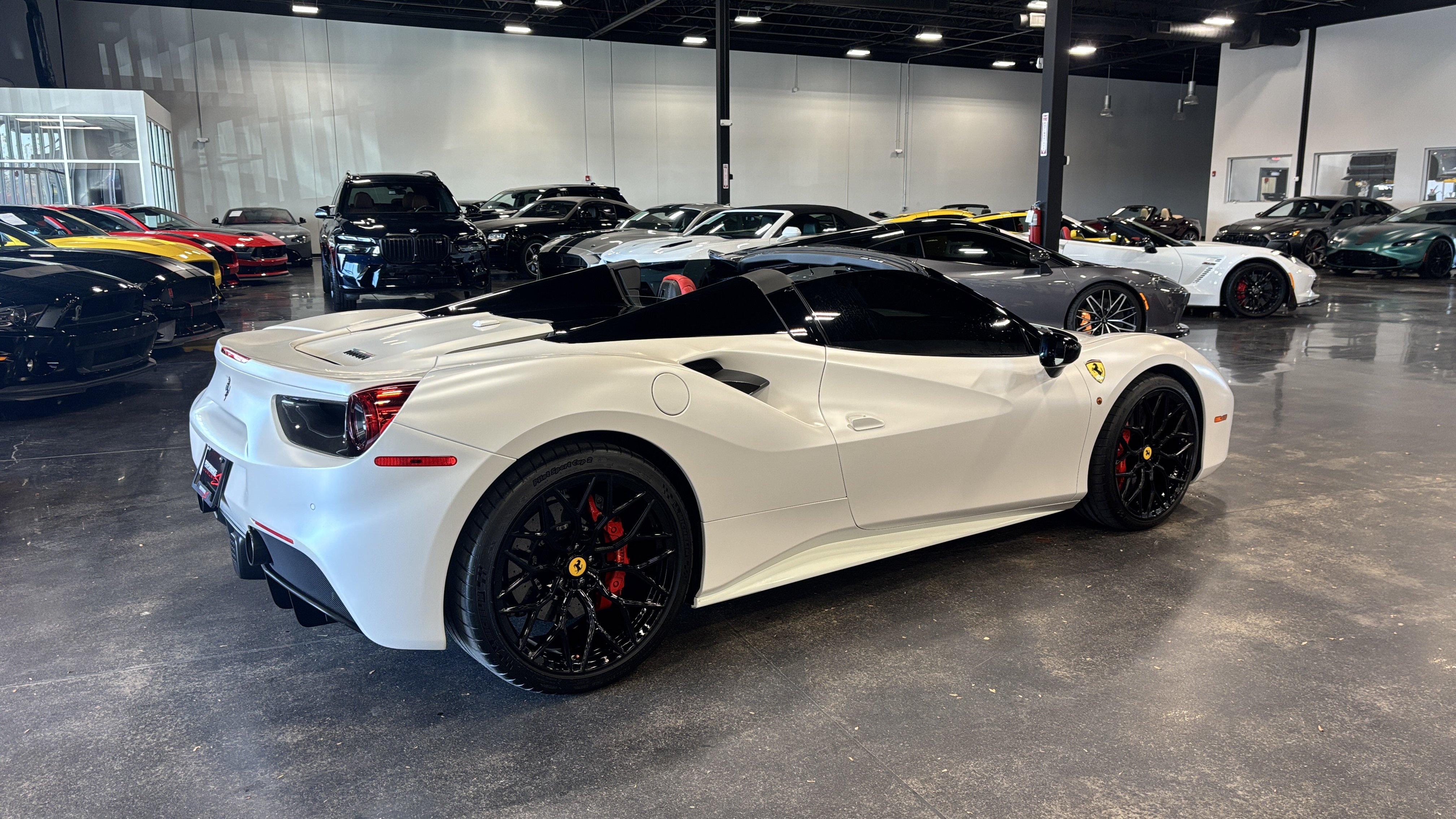 Used 2018 Ferrari 488 Spider RWD image 5