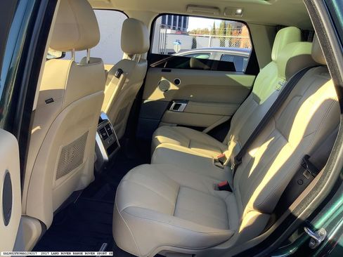 Used 2017 Land Rover Range Rover Sport SE image 14