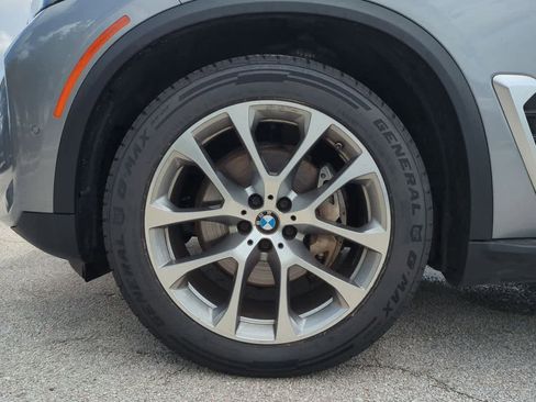 Used 2024 BMW X5 xDrive40i AWD/4WD image 14
