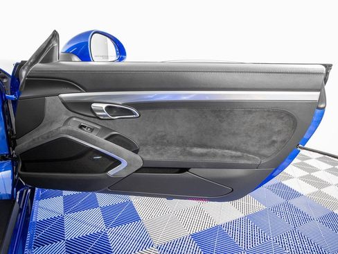 Used 2016 Porsche Cayman GTS image 12