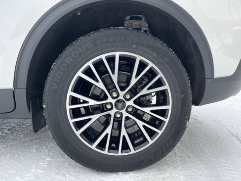 Used 2024 Ford Escape SE image 22