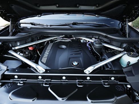 New 2026 BMW X5 xDrive40i w/ M Sport Package image 31