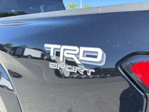 Used 2025 Toyota Tacoma TRD Sport AWD/4WD image 31