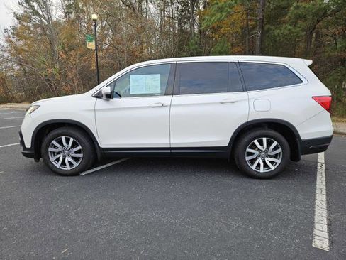 Used 2019 Honda Pilot EX image 2