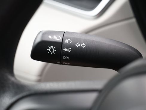 Used 2024 Toyota Corolla Cross L AWD/4WD image 24