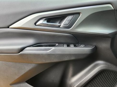 Used 2025 Chevrolet Equinox EV LT image 20