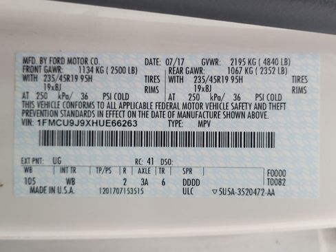 Used 2017 Ford Escape Titanium AWD/4WD image 33