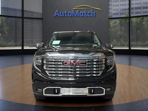 Used 2023 GMC Sierra 1500 Denali w/ Technology Package AWD/4WD image 3