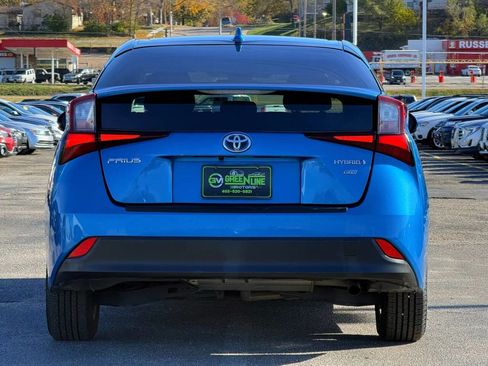 Used 2022 Toyota Prius L Eco image 4