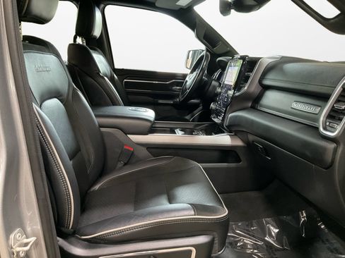 Used 2023 RAM 1500 Laramie AWD/4WD image 17
