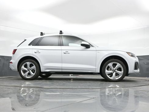 Used 2023 Audi Q5 2.0T Premium Plus AWD/4WD image 39