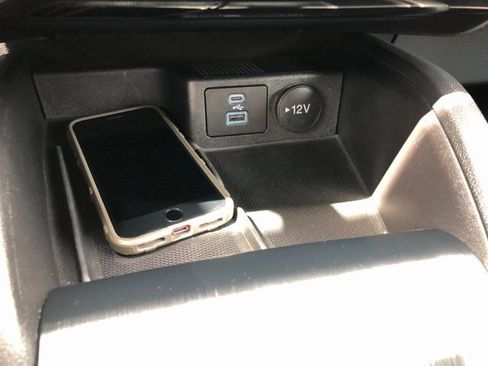 Used 2023 Ford Escape Platinum image 10