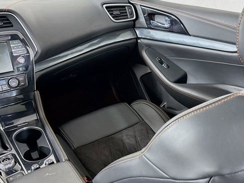 Certified 2023 Nissan Maxima SR w/ Sport Mat Group image 26