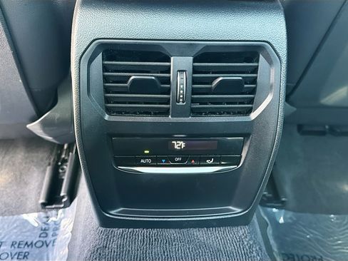Used 2024 BMW 430i Coupe w/ M Sport Package RWD image 19