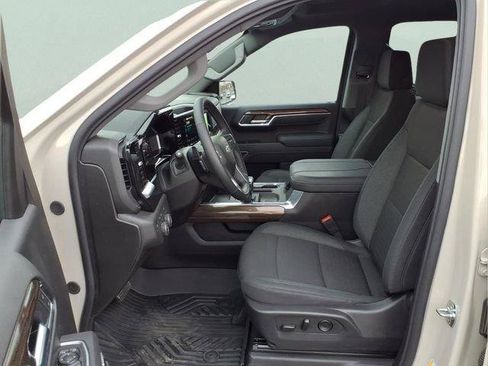 New 2026 Chevrolet Silverado 1500 RST AWD/4WD image 15
