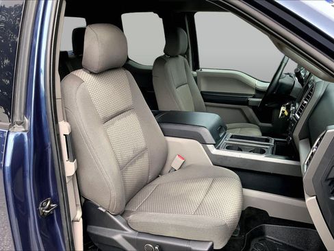 Used 2015 Ford F150 XLT w/ Equipment Group 302A Luxury AWD/4WD image 8
