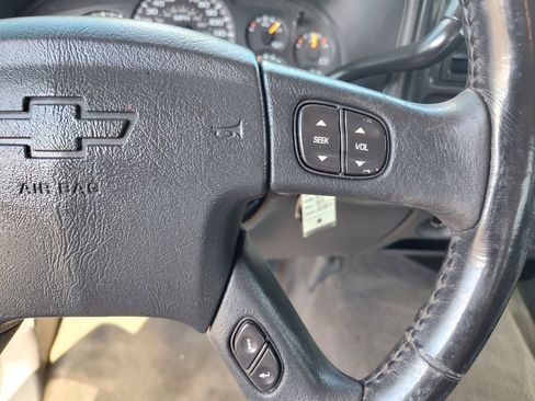 Used 2006 Chevrolet Silverado 1500 LT w/ Light Duty Power Package image 19