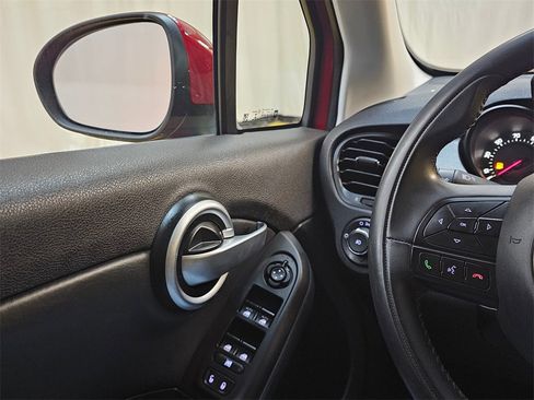 Used 2017 FIAT 500X Trekking image 31