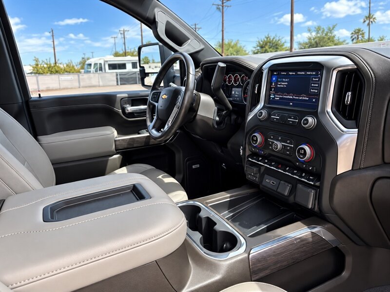Used 2022 Chevrolet Silverado 2500 LTZ w/ LTZ Plus Package AWD/4WD image 19