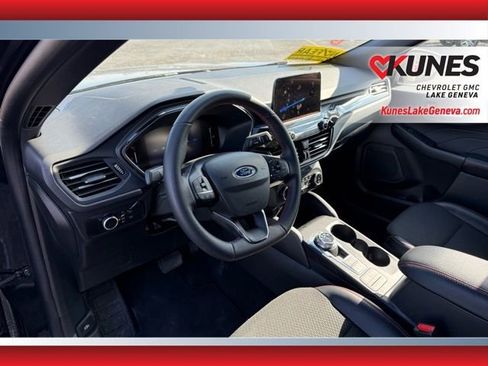 Used 2025 Ford Escape ST-Line image 22