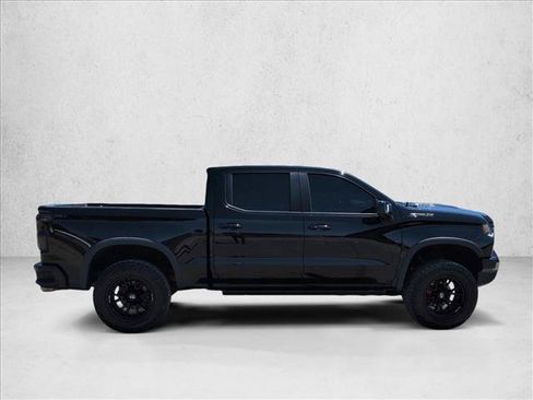 Used 2022 Chevrolet Silverado 1500 ZR2 w/ Technology Package AWD/4WD image 9