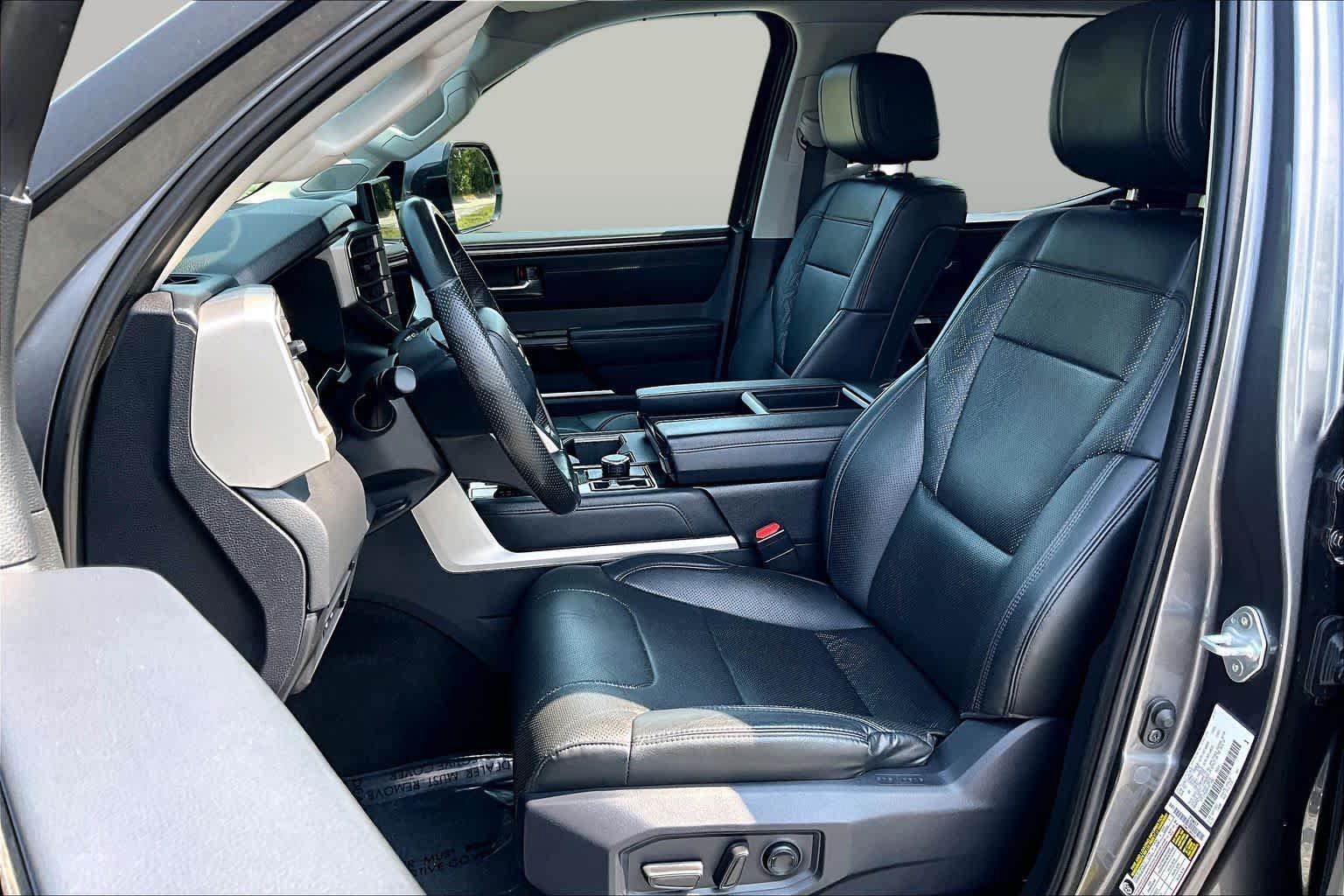 Used 2024 Toyota Tundra Limited AWD/4WD image 14