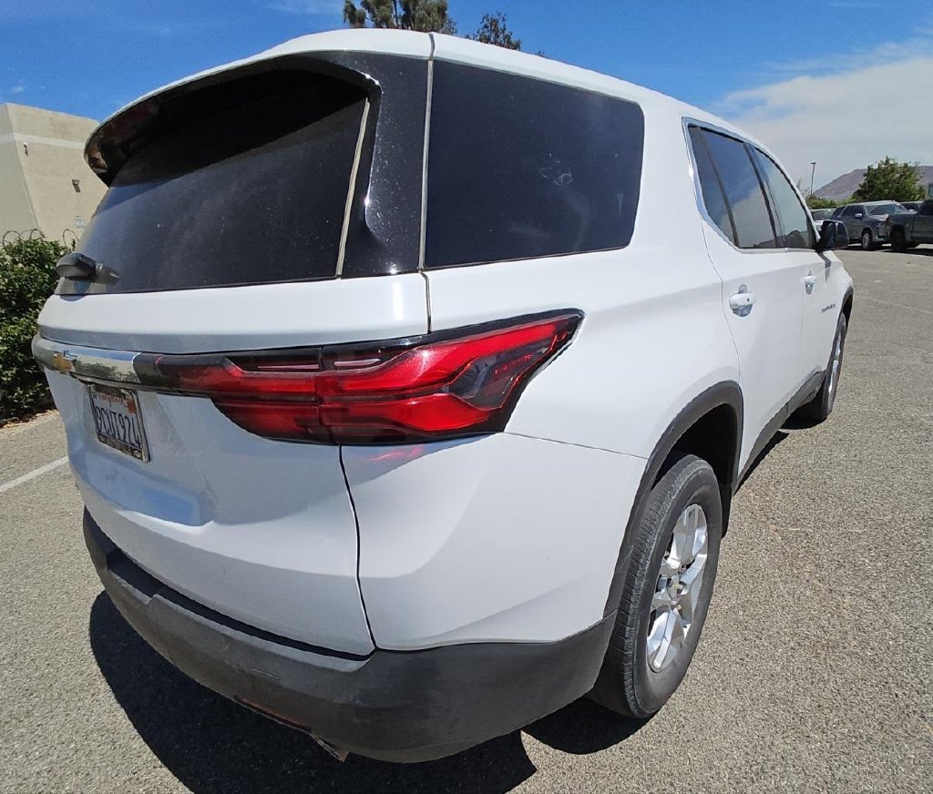 Used 2023 Chevrolet Traverse LS w/ LPO, Roadside Safety Package FWD image 5