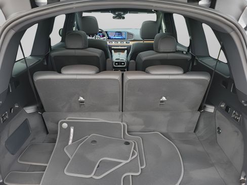 Certified 2025 Mercedes-Benz GLS 450 4MATIC image 26