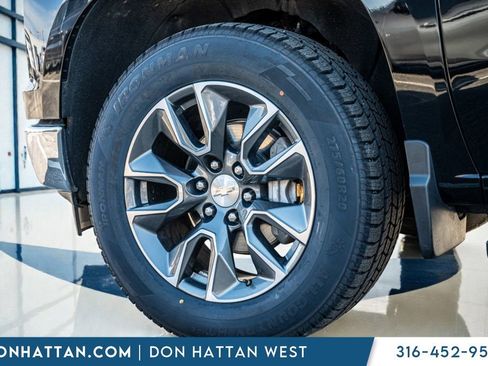 Used 2024 Chevrolet Silverado 1500 LT image 35