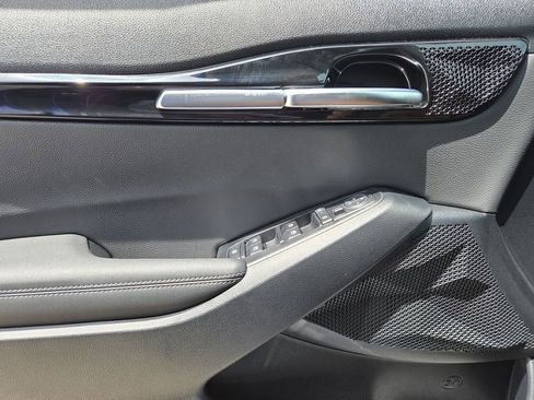 New 2026 Kia Seltos S FWD image 18