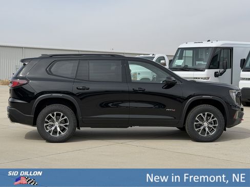 New 2026 GMC Acadia AT4 w/ Luxury Package AWD/4WD image 3
