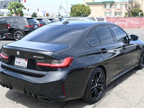 Used 2024 BMW M340i w/ Driving Assistance Package RWD image 6