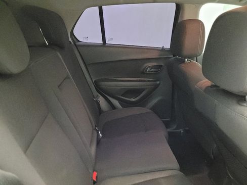Used 2016 Chevrolet Trax LS w/ LPO, Cargo Package FWD image 19