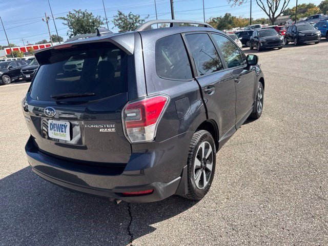 Used 2017 Subaru Forester 2.5i Premium w/ All-Weather Package AWD/4WD image 5
