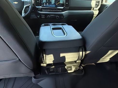 Used 2022 Chevrolet Silverado 1500 LT image 20