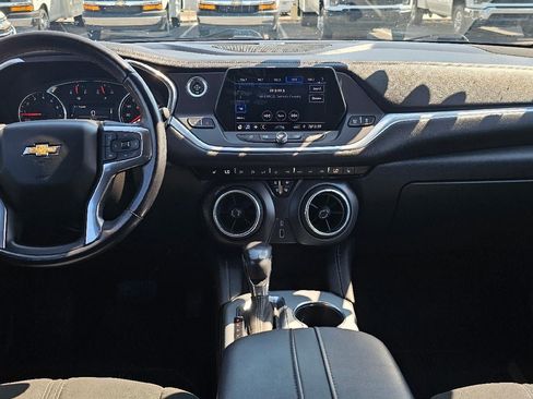Used 2020 Chevrolet Blazer LT FWD image 12