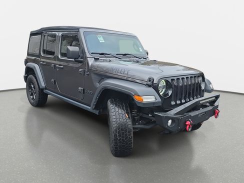 Used 2021 Jeep Wrangler Unlimited Willys image 3