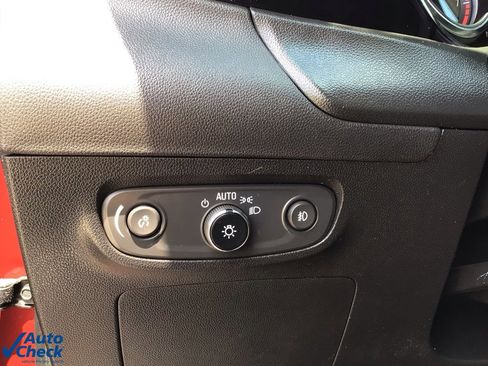 Used 2023 Buick Encore GX Select w/ Safety Package II image 25