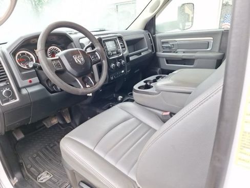 Used 2016 RAM 5500 Tradesman w/ Power & Remote Entry Group AWD/4WD image 8