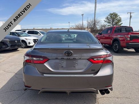 Used 2023 Toyota Camry SE w/ Convenience Package image 6