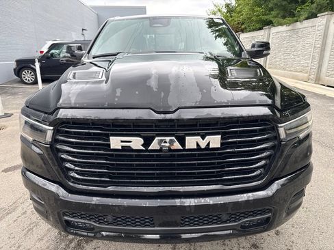 Used 2025 RAM 1500 Laramie w/ Sport Appearance Package AWD/4WD image 10