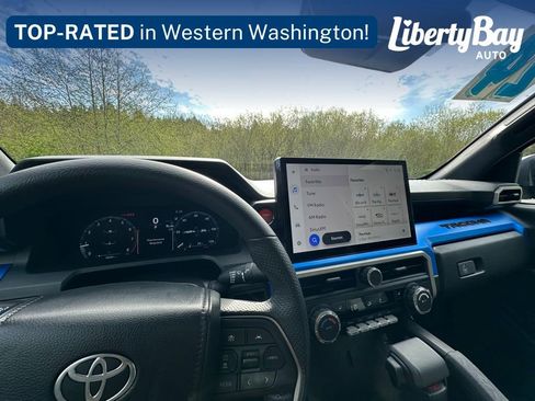 Used 2024 Toyota Tacoma TRD Off-Road AWD/4WD image 15
