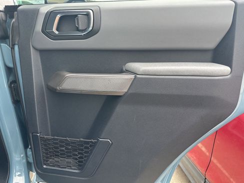 Used 2022 Ford Bronco Black Diamond image 38