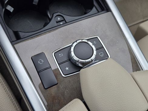 Used 2016 Mercedes-Benz E 350 E 350 Luxury image 30