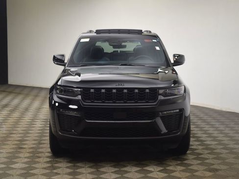 New 2026 Jeep Grand Cherokee Limited w/ Limited Altitude Package image 2