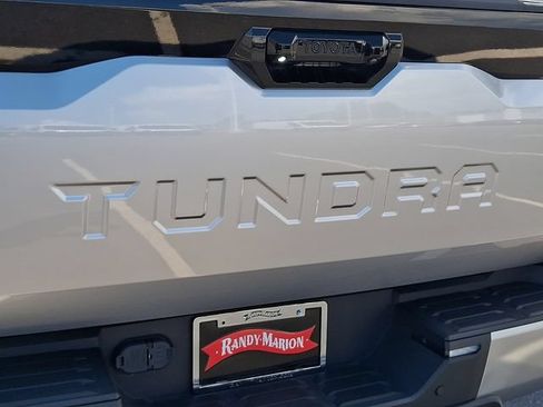 Used 2023 Toyota Tundra Platinum AWD/4WD image 30