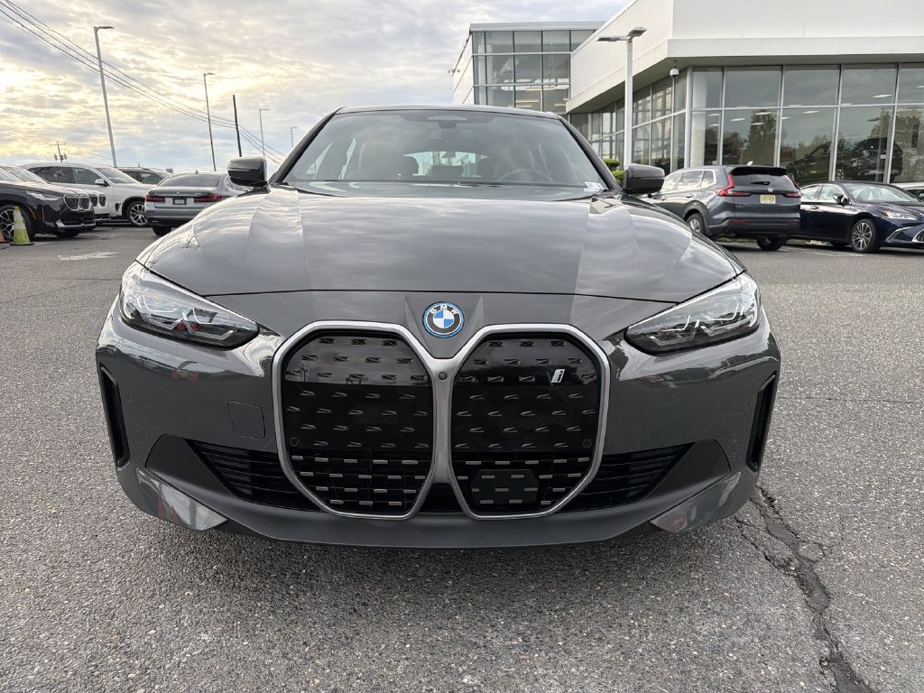 Used 2024 BMW i4 eDrive35 w/ Premium Package RWD image 14