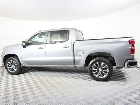 Used 2023 Chevrolet Silverado 1500 LT AWD/4WD image 3