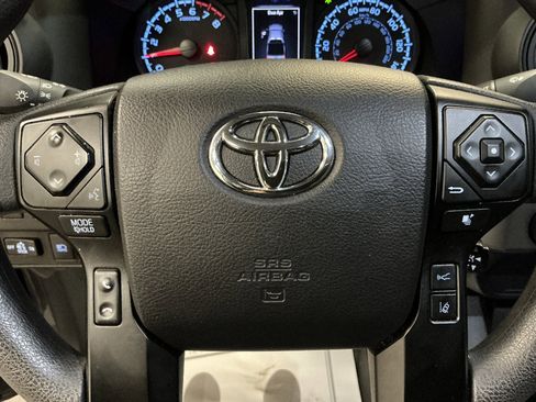 Used 2021 Toyota Tacoma SR AWD/4WD image 13