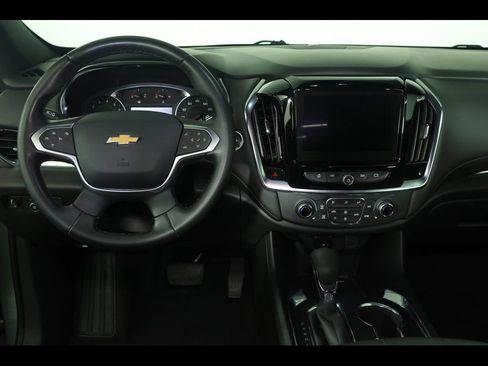 Used 2023 Chevrolet Traverse LT AWD/4WD image 15